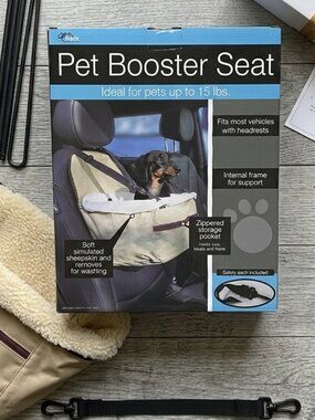 Pet Booster Seat for Dogs - Cream and Black